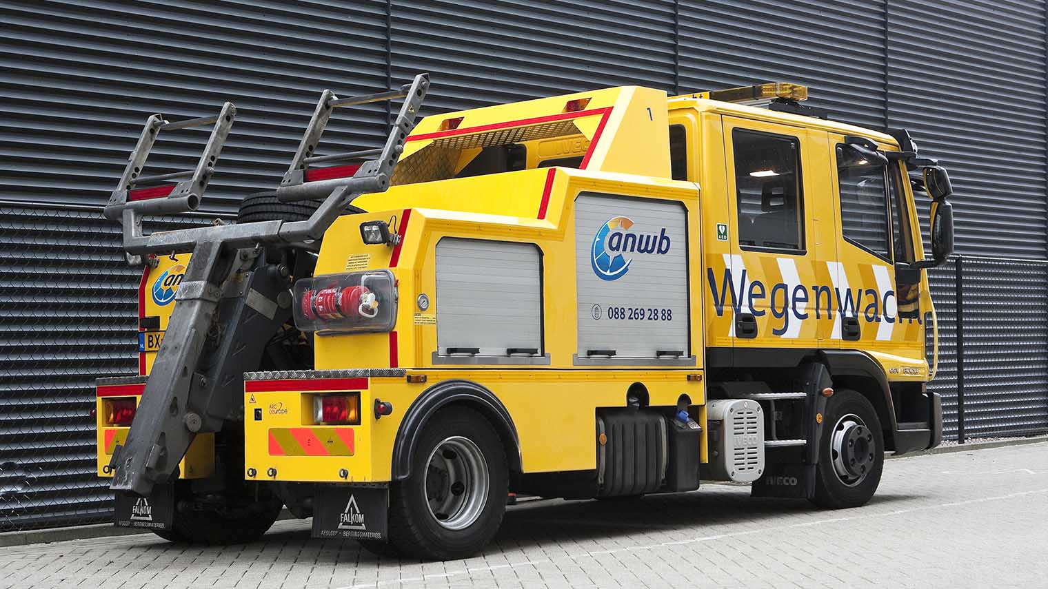 11 Wegenwacht vrouwen in het AD