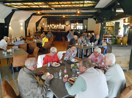 Grote samenkomst langs de Drentsche Aa